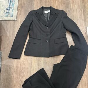 Le Suit Women's Textured Black Blazer Pant set